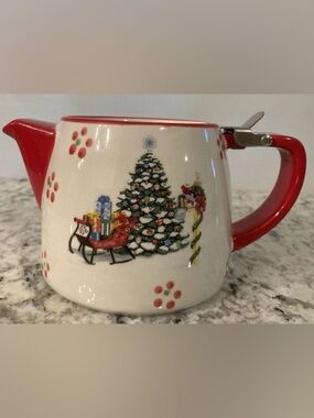 Temptations Christmas Tea Pot - NEW